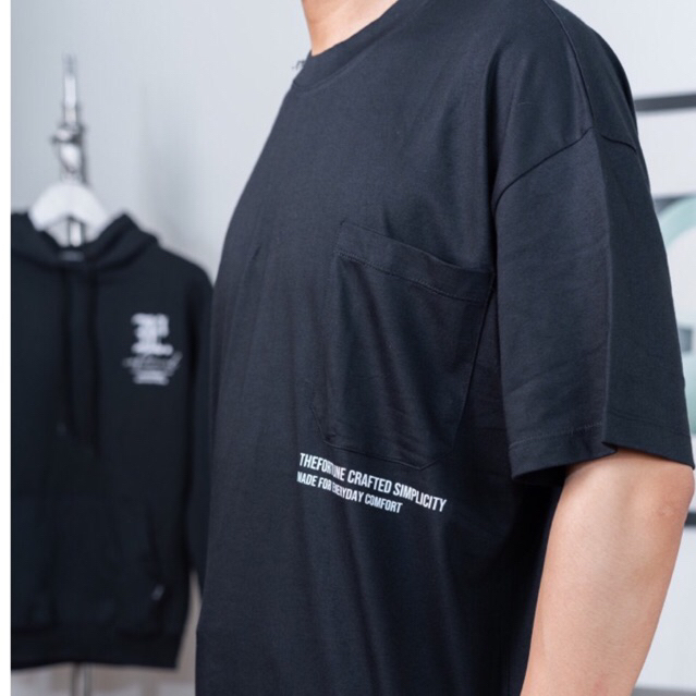 Oversize Pocket Tee – Crafted Simplicity Unisex