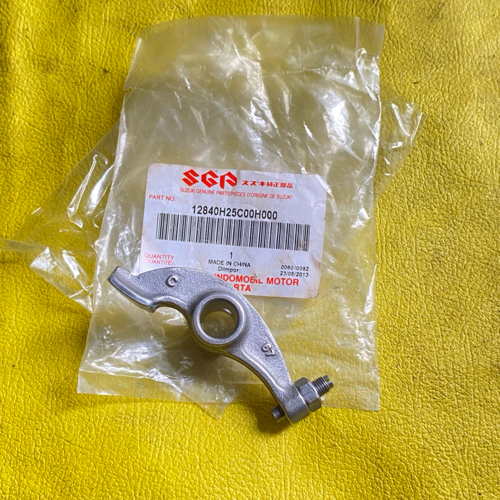 Rocker arm pelatuk klep Suzuki Thunder 125 original SGP