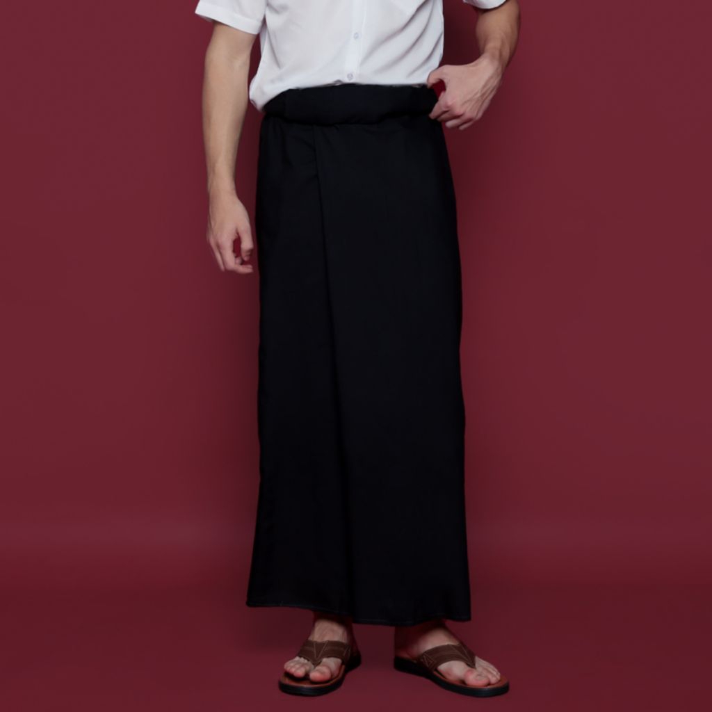 al achwan sarung motif tenun etnik hitam untuk pria dan wanita