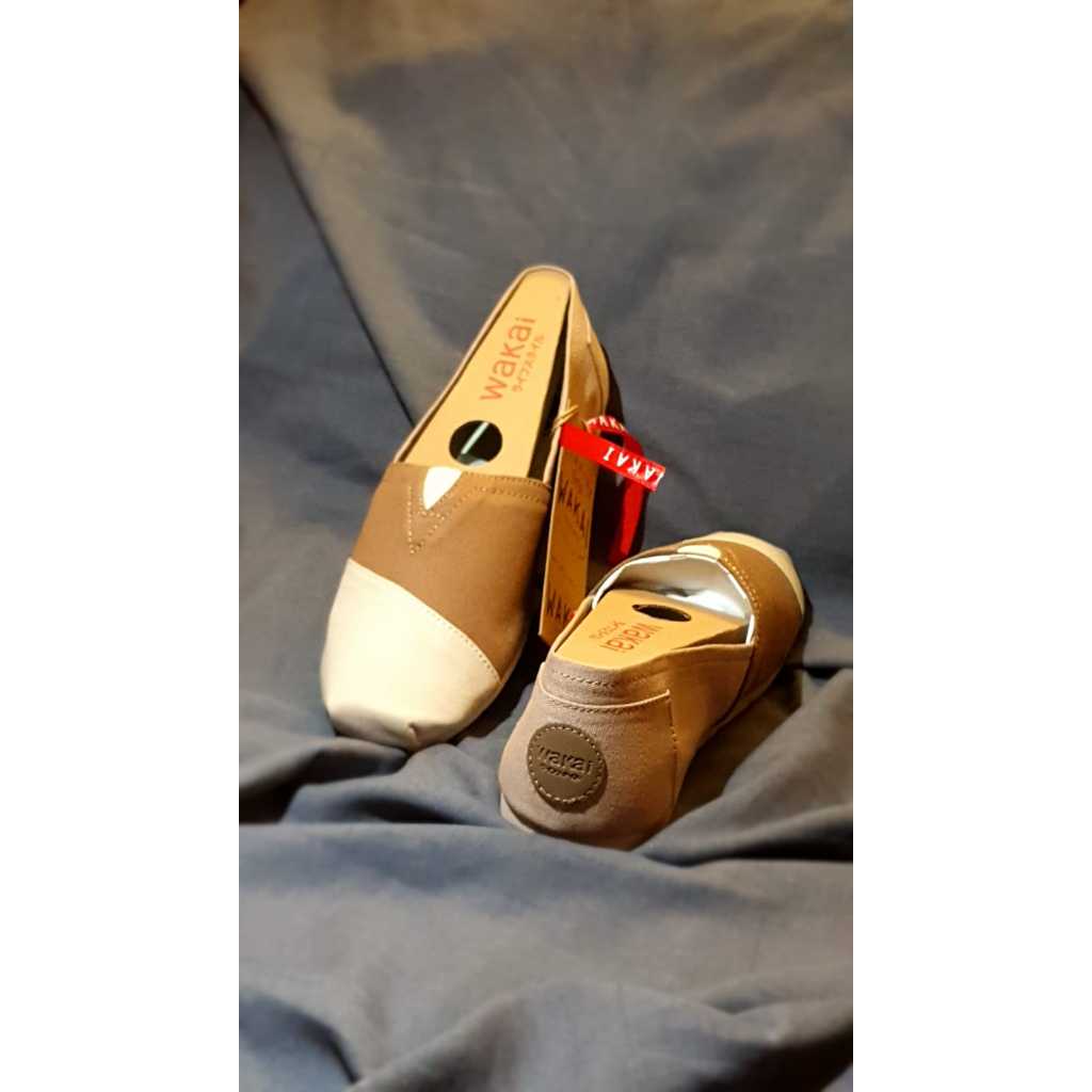 SEPATU WAKAI CORE MIX UNISEX ORIGINAL NO BOX SLIP ON