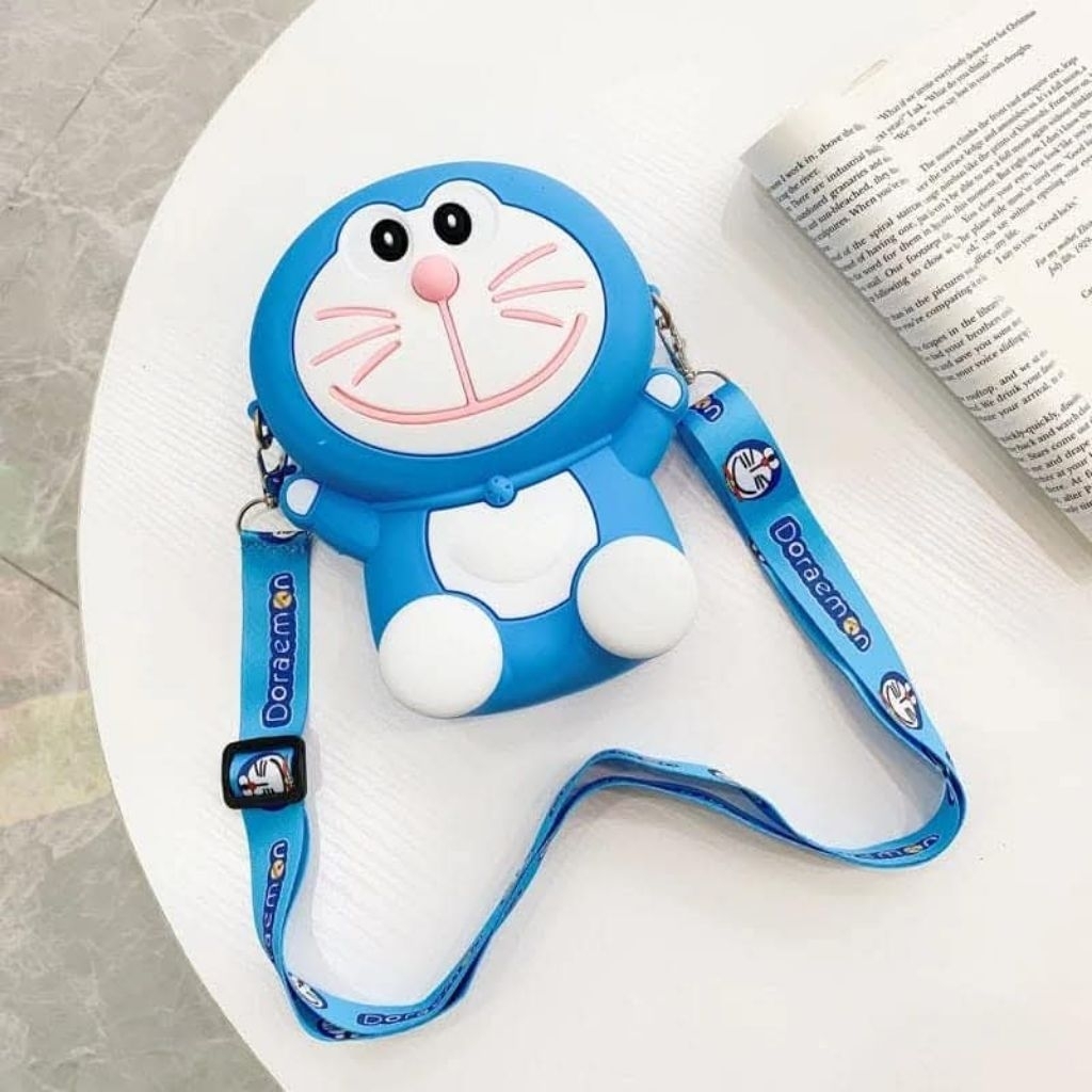 Tas jelly motif Doraemon | Tas selempang wanita