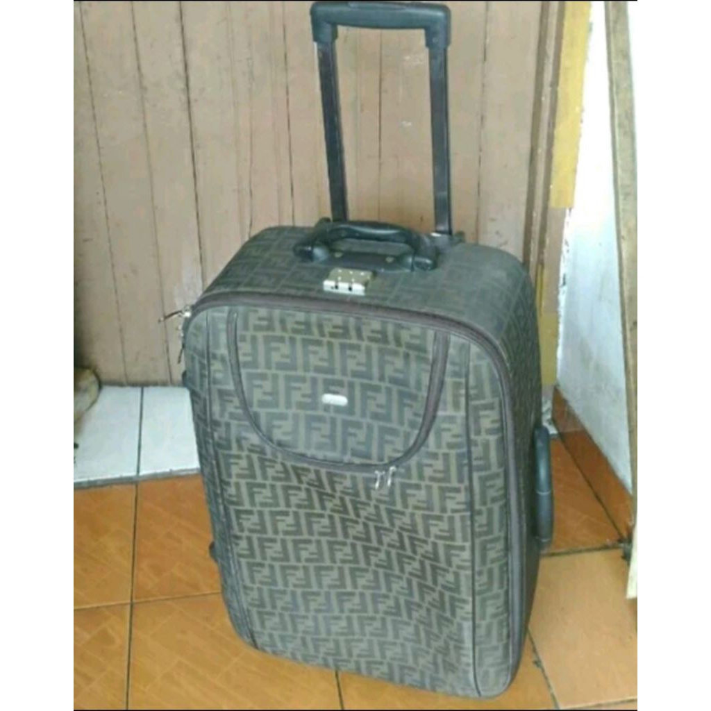Tas Koper Travel Fendi Made In Italy - INSTANT