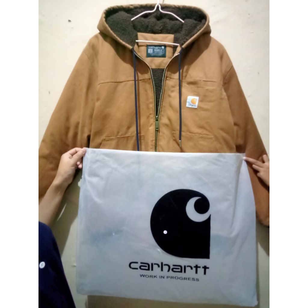 jaket active carharrt ( baru )