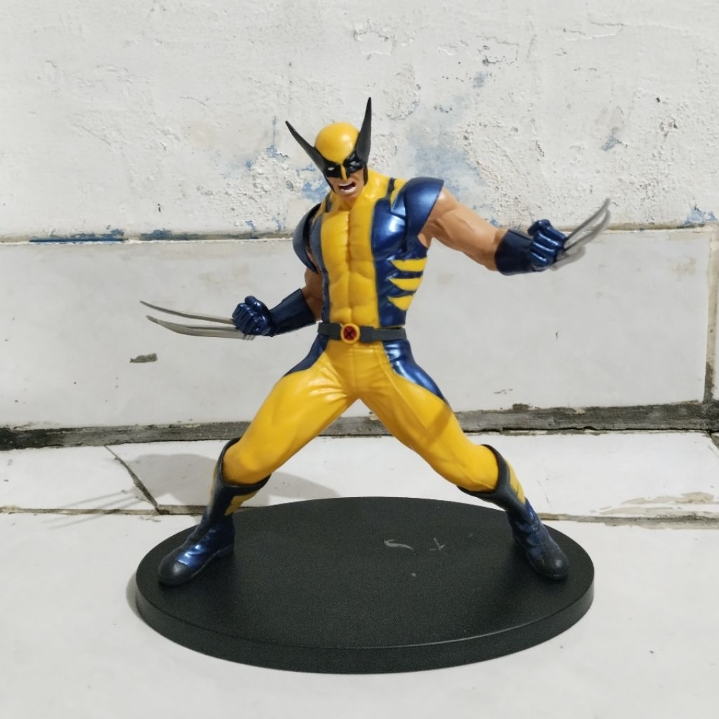 Figure wolverine x-men statue sega