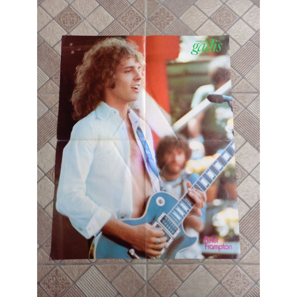 POSTER PITER PRAMPTON / POSTER SISIPAN MAJALAH
