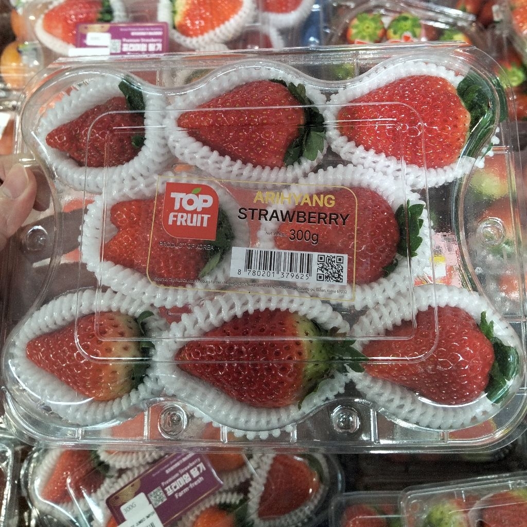 Top Fruit Arihyang Strawberry Jumbo 300g / Strawberry Korea