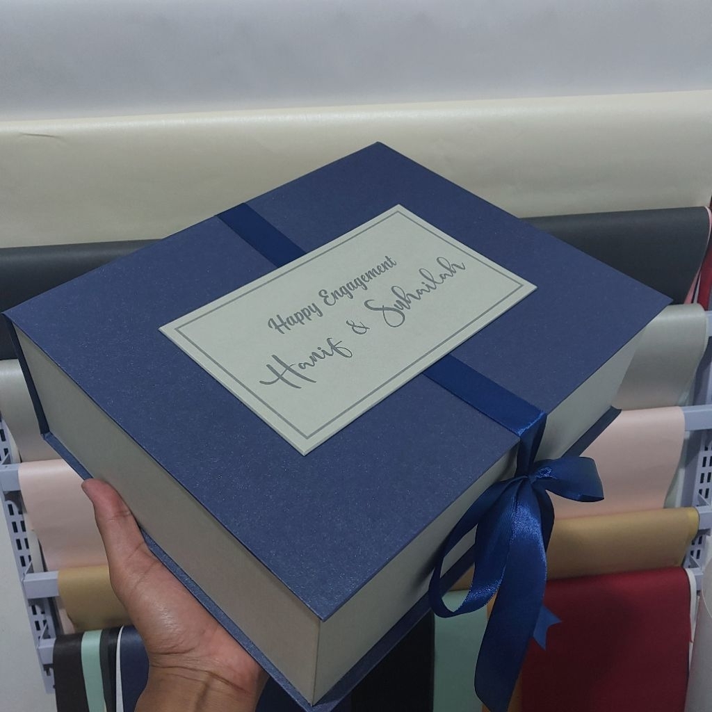 link custom ukuran Custom Box Hampers Mewah Type Momo - Kotak Hantaran Wedding & Groomsmen - Hardbox