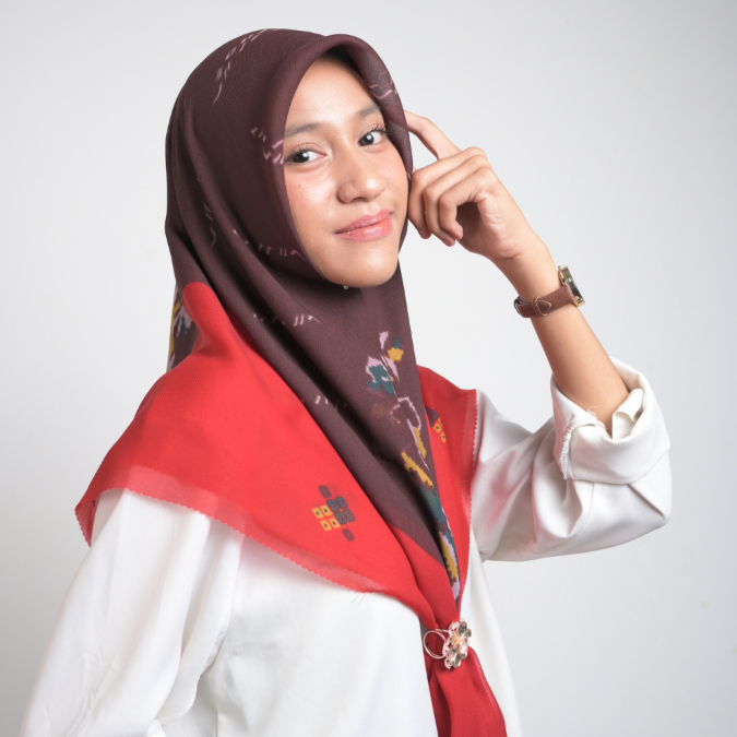 Hijab Segiempat motif Lagosi khas Sulawesi selatan Hijab motif Hijab segiempat