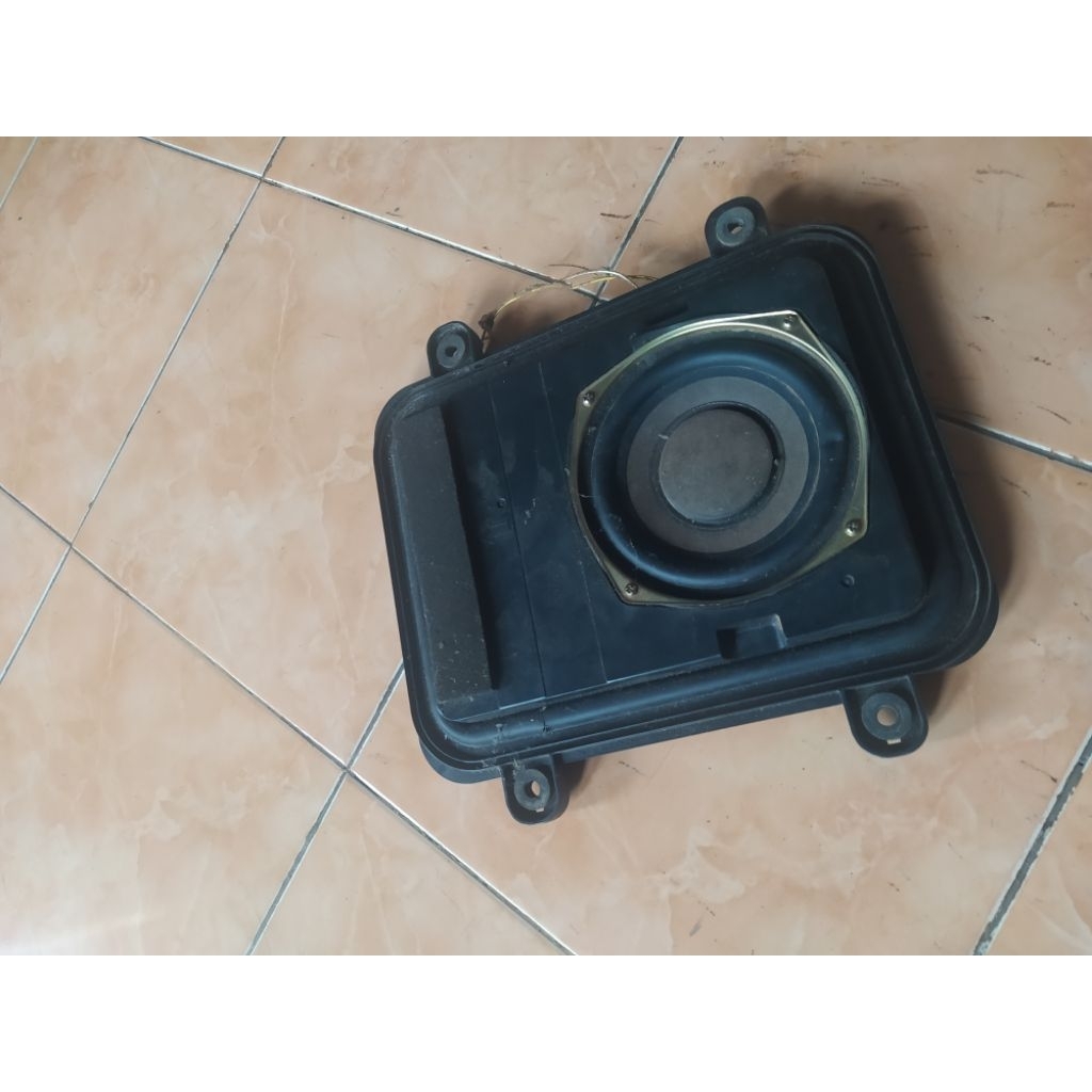 subwofer pasif politron bekas/speaker subwofer tv bekas normal. chat sebelum pesan