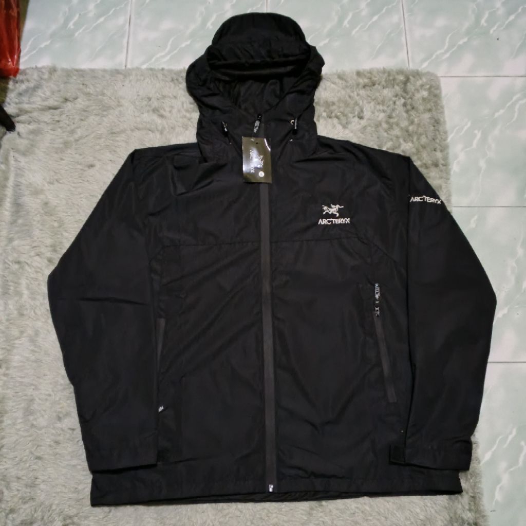 ARCTERYX Jaket Gorpcore size M mens LD 110 P 68 outdoor waterproof second non ori