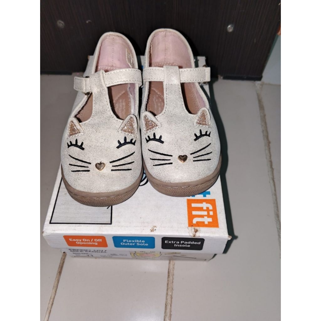 Sepatu anak Smartfit payless Preloved