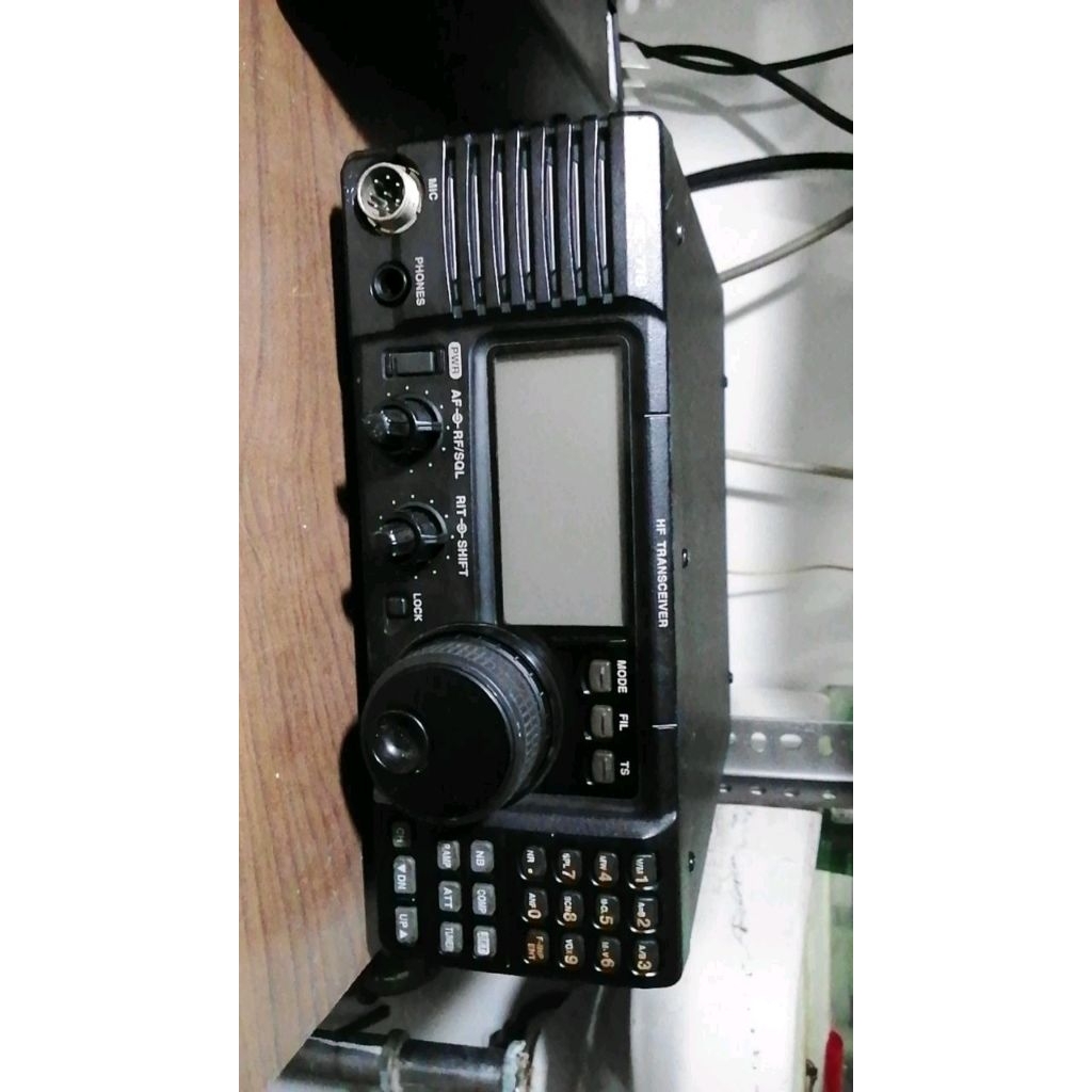Icom IC-718 HF Radio Transceiver