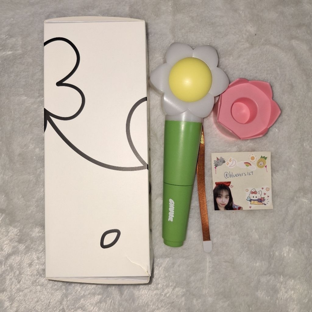 LOONA CHUU LIGHTSTICK ONLY UNSEALED