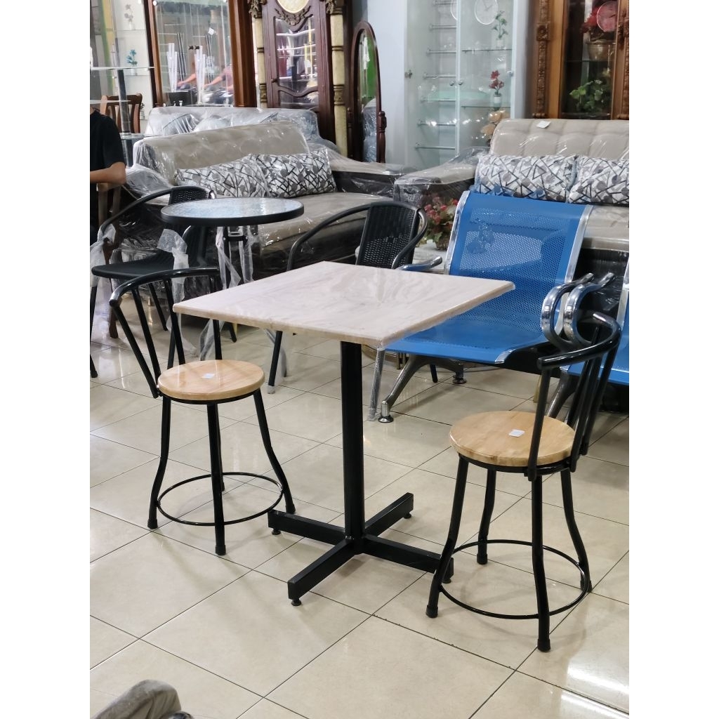 meja makan cafe 60x60cm + 4kursi besi tebal