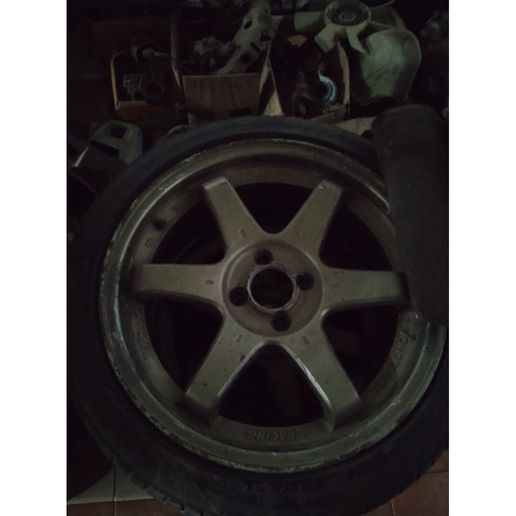Velg Volk Rays TE37 R17 Lebar 9"
