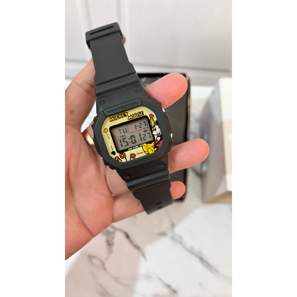 JAM TANGAN GSHOCK DW-5600VT DISNEY MICKEY MOUSE