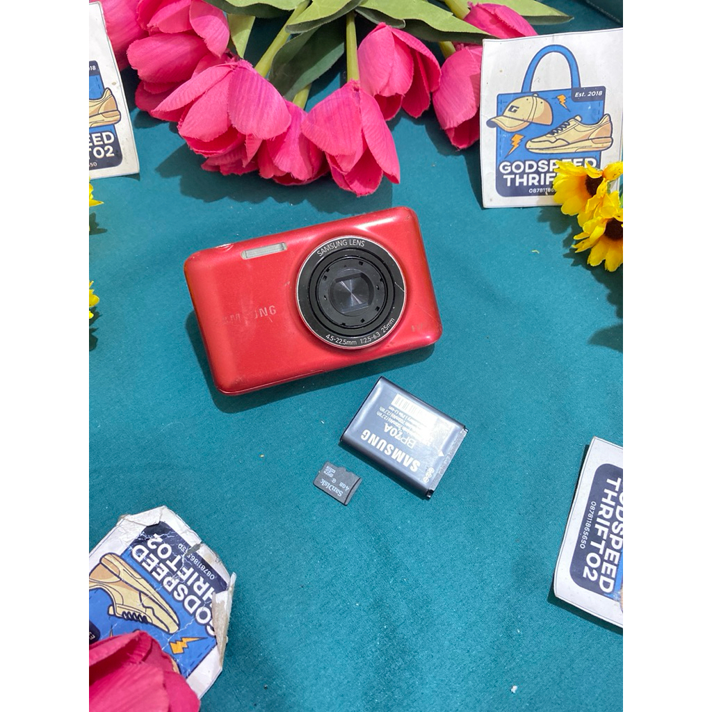 Camera Digital Samsung ES95 Red series 16.2 MegaPixels 5x Optical Zoom (MINUS LCD)
