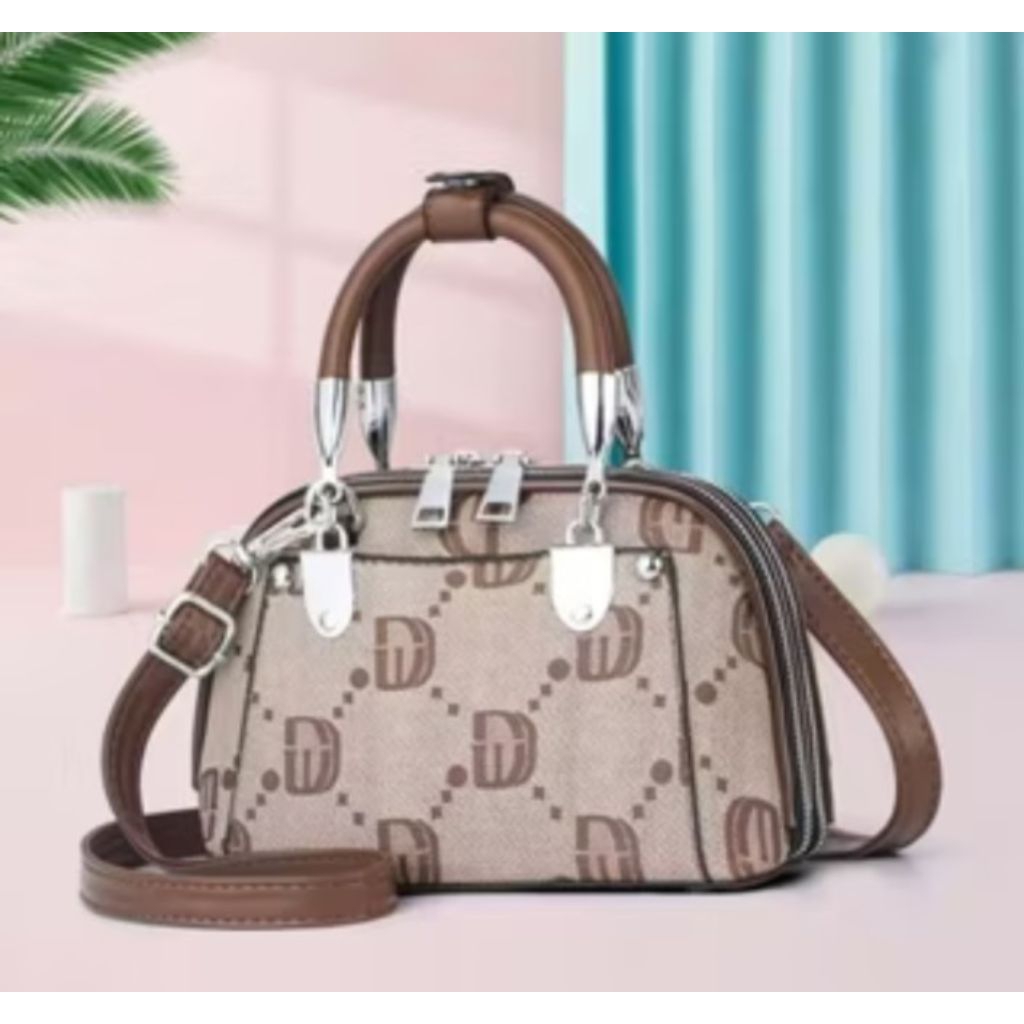 TAS, TAS IMPORT WANITA, TAS IMPORT KEKINIAN, TAS JALAN, TAS UNDANGAN, TAS CEWEK, TAS BARU, TAS DEWAS