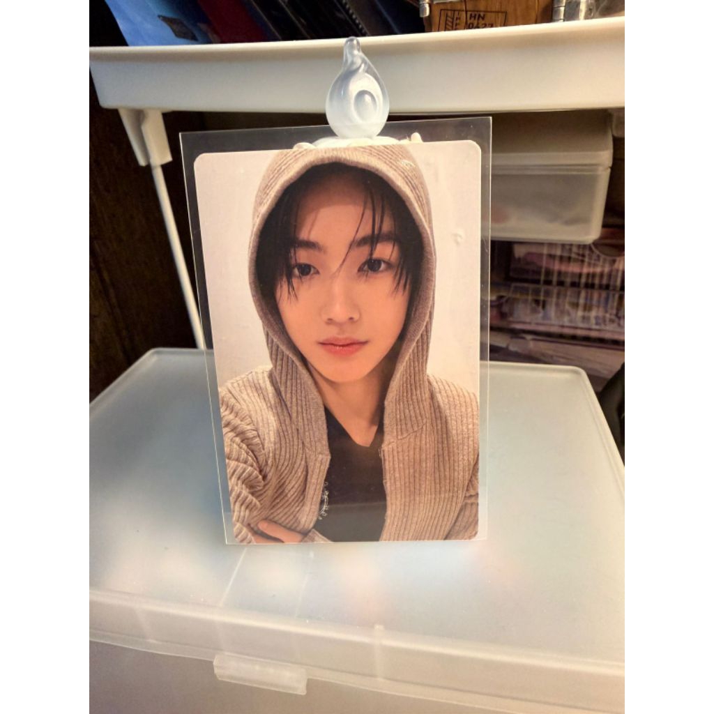 [READY STOCK] PHOTOCARD OFFICIAL CORTIS SEONGHYEON LUCKYDRAW YZY R5