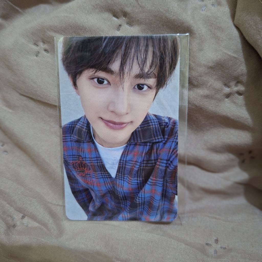 PHOTOCARD CORTIS ORIGINAL WEVERSE FANSIGN Yzy Scene