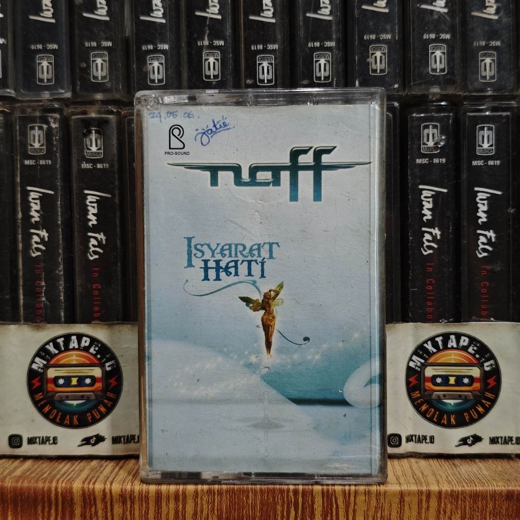 Kaset - Naff - Isyarat Hati - Kaset Pita - Radio Tape - Radio - Pemutar Kaset - Retro - Classic - Ca