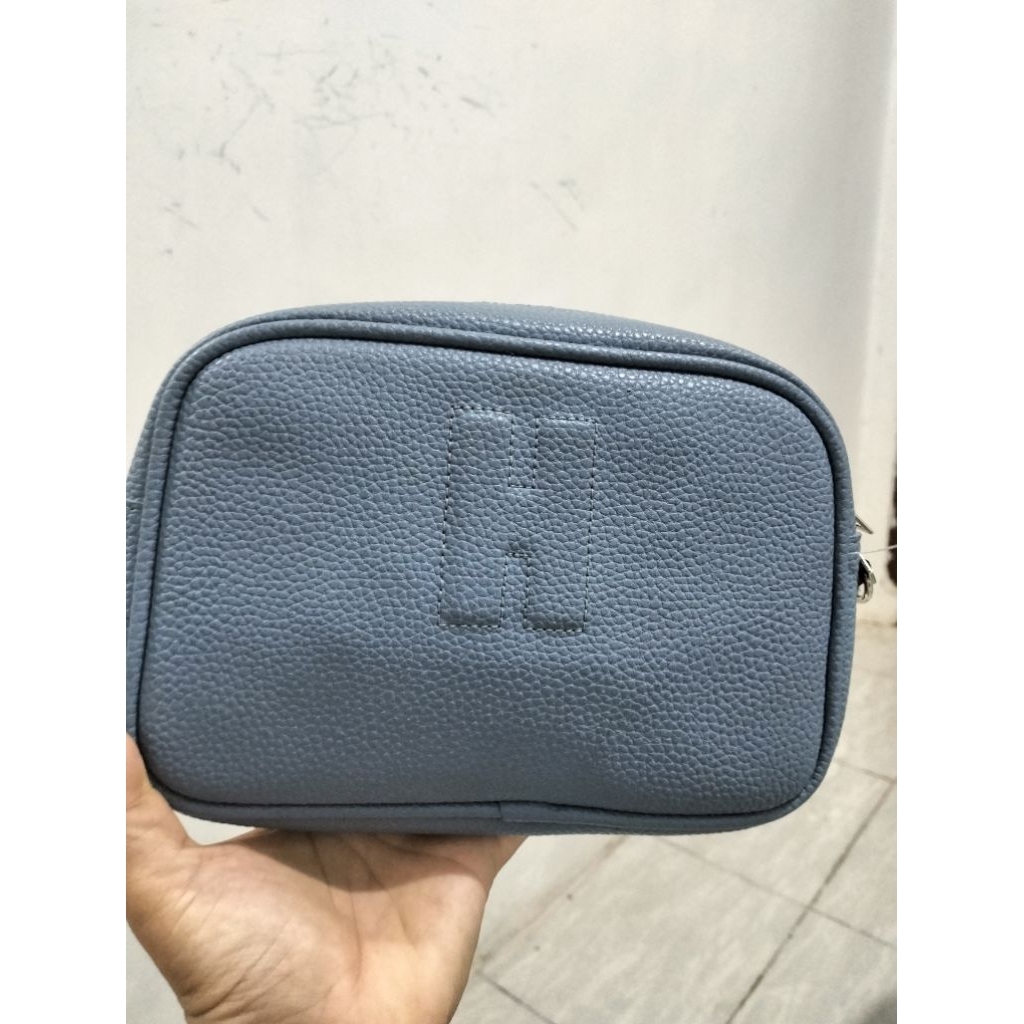 Preloved sling bag Hana sana