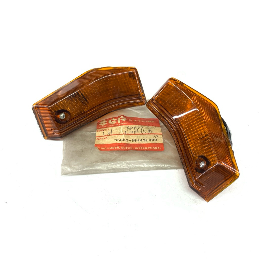 Lampu Sein Sen Riting Depan Suzuki RC100 1set Kanan Kiri NOS SUZUKI GENUINE PARTS / SGP 35601 - 3544
