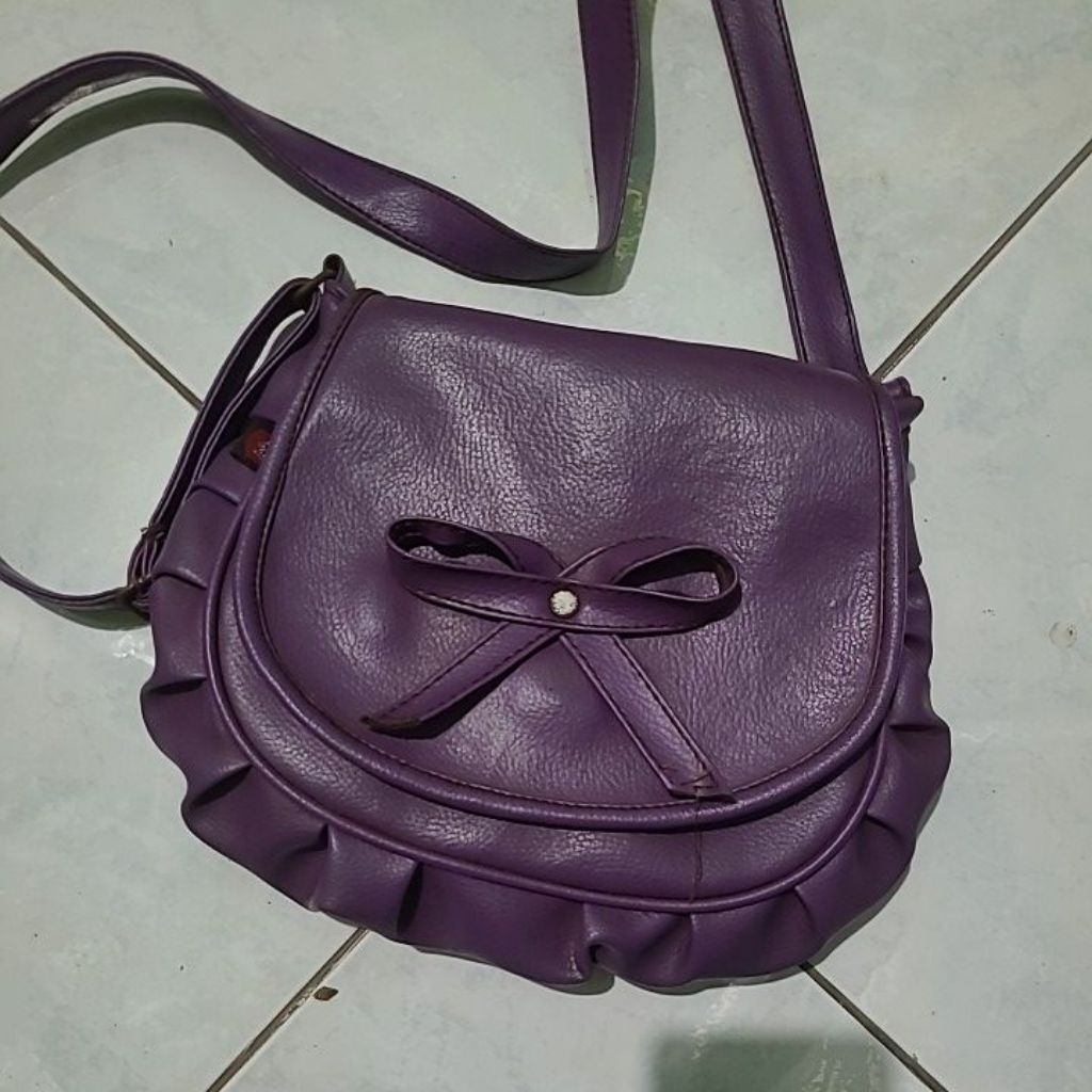 [PRELOVED] Sling Bag Tas Selempang Wanita Ungu Purple Girly