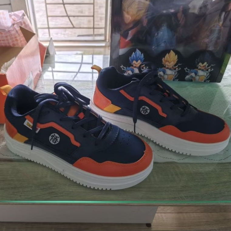 Sepatu Aerostreet Dragon Ball Goku