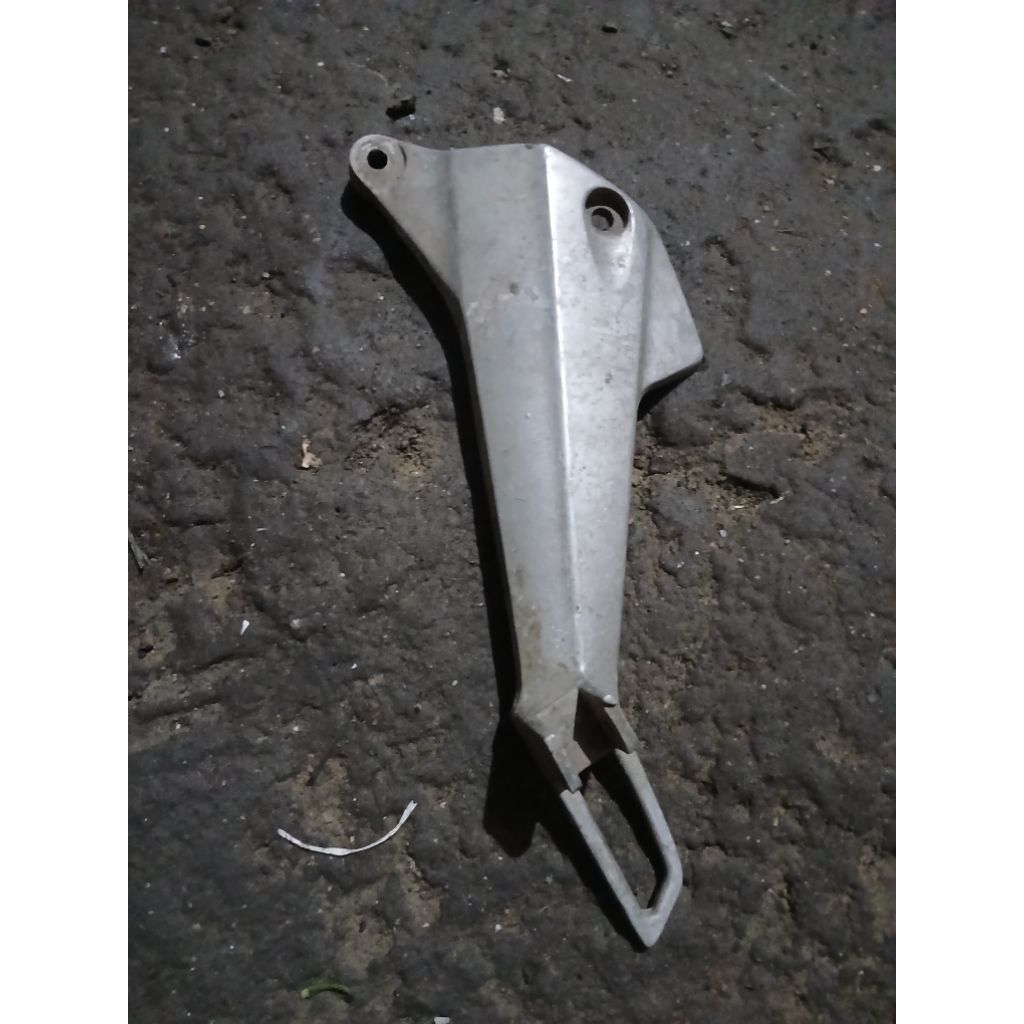 injekan bustep belakang motor karisma sebelah kiri bekas copotan asli original seken