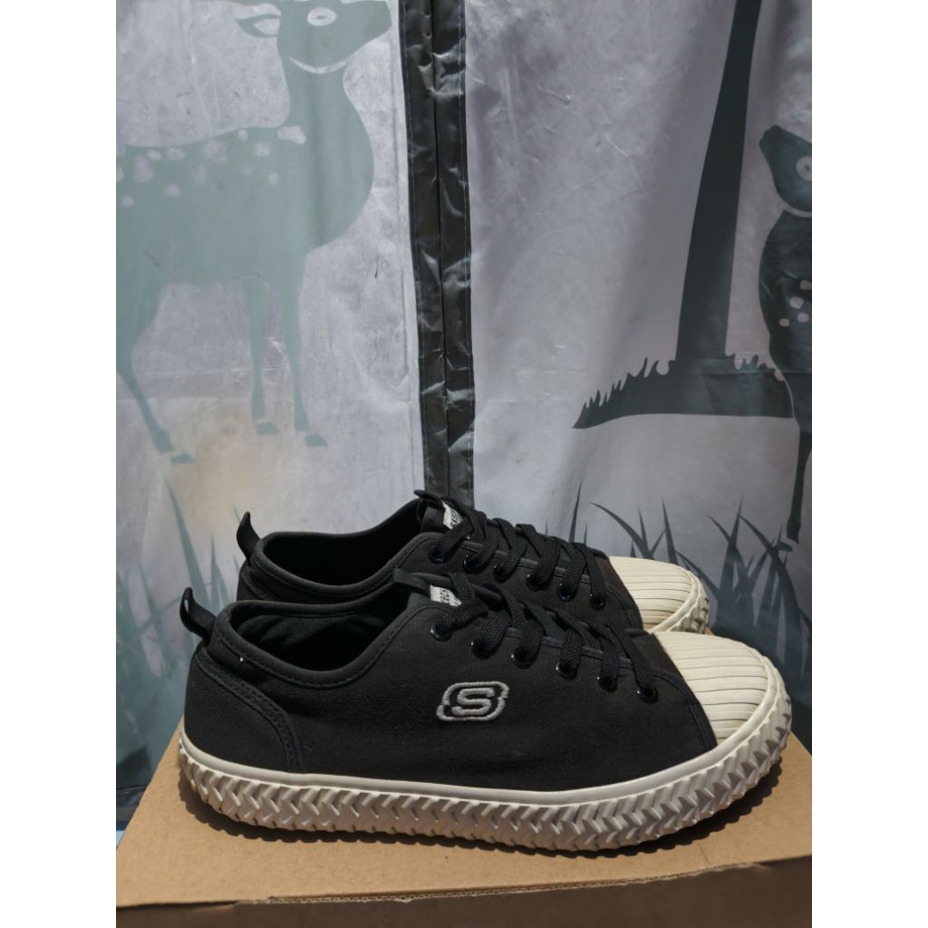 Sepatu Skecher