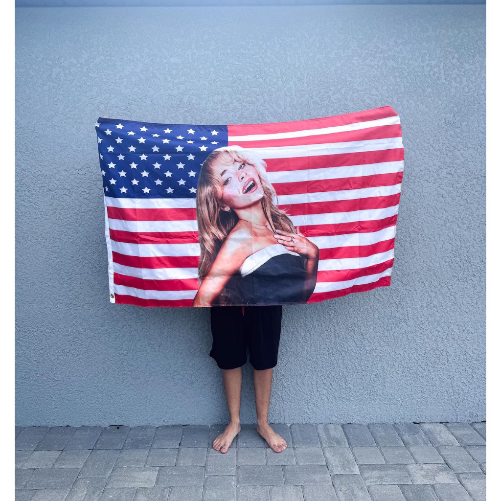 Custom Bendera Besar