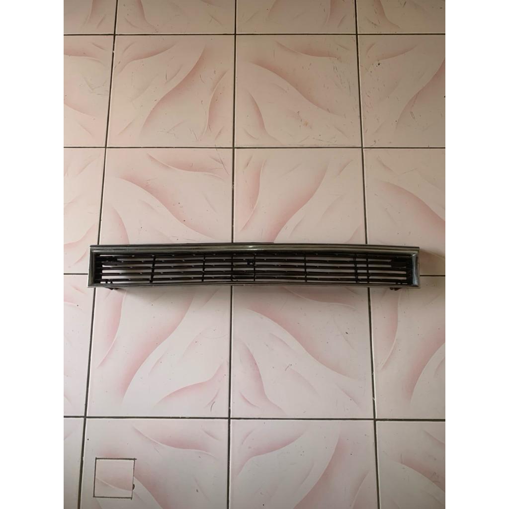 GRILL TOYOTA COROLLA TWINCAM 1989