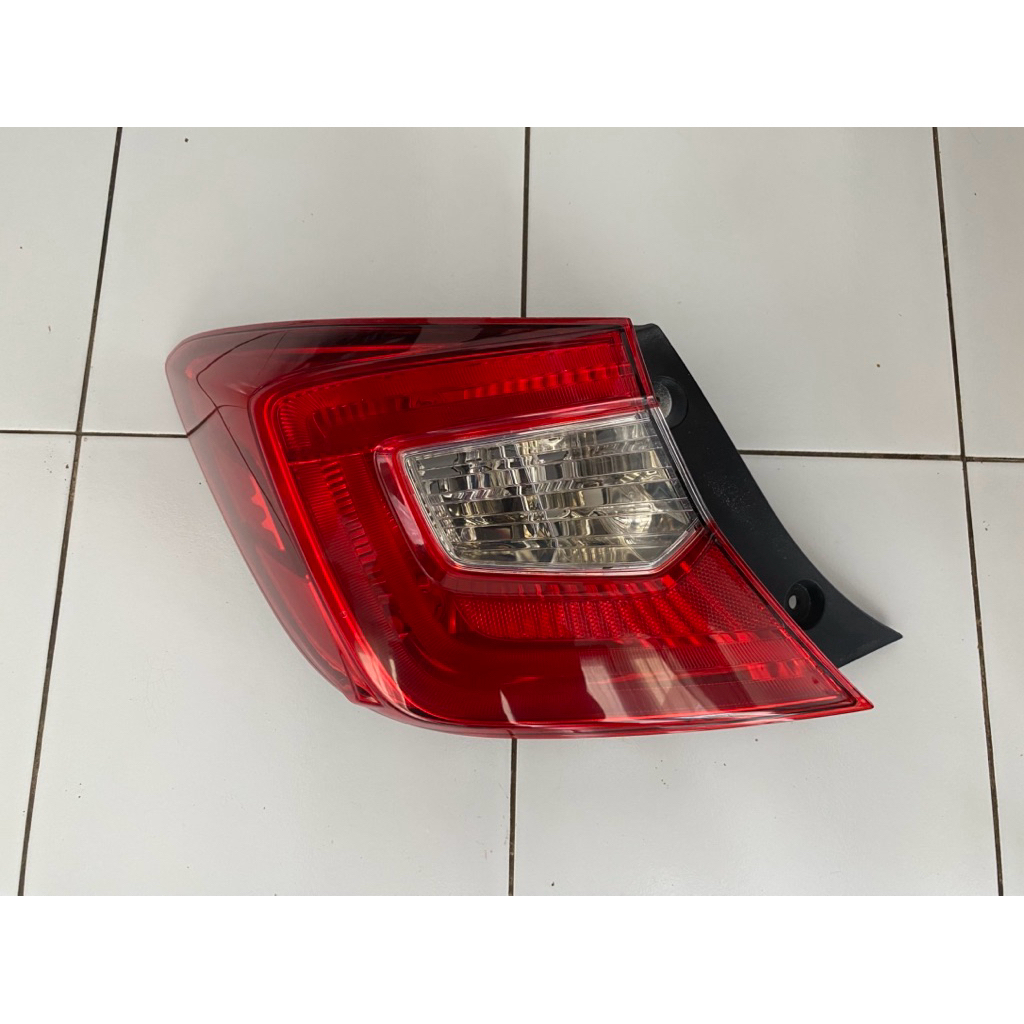 stoplamp lampu belakang honda brio new 2019-2023 bagian kiri original copotan