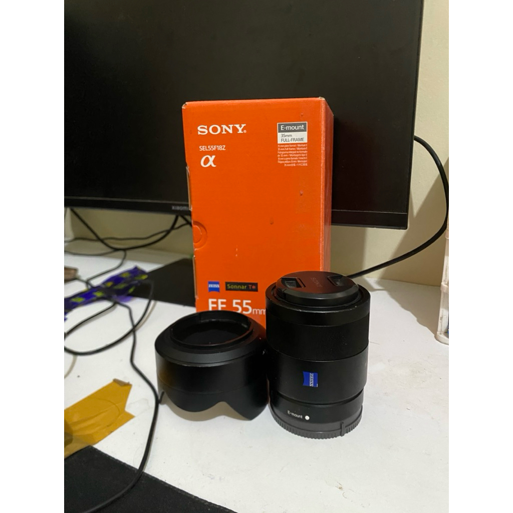lensa sony fe 1.8 55 mm zeiss