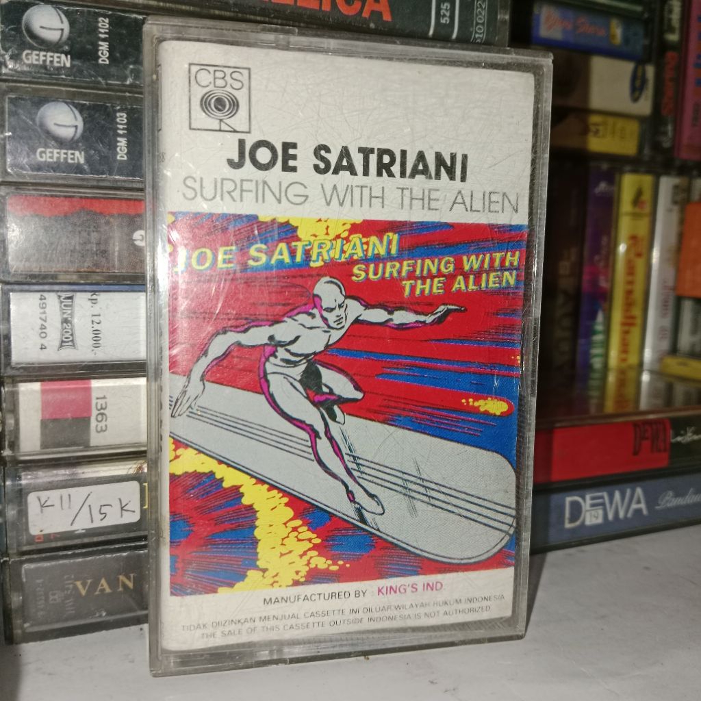 Kaset Joe Satriani Surfing White Alien