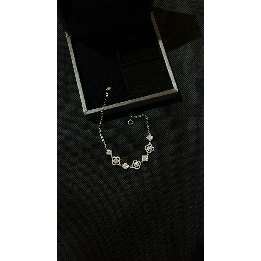 gelang permata moissanite mewah