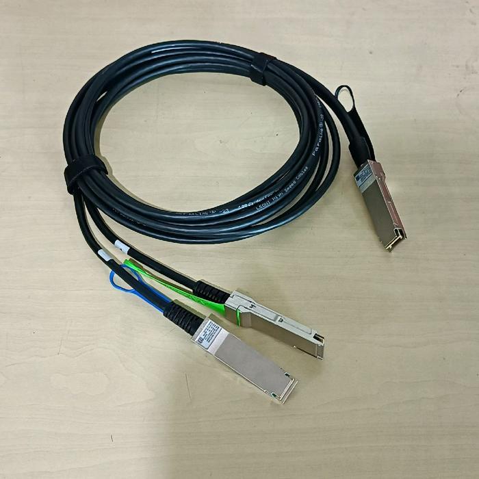 QSFP 100G to 2x50G QSFP28 DAC MCP7H00-G003R ( BERGARANSI )