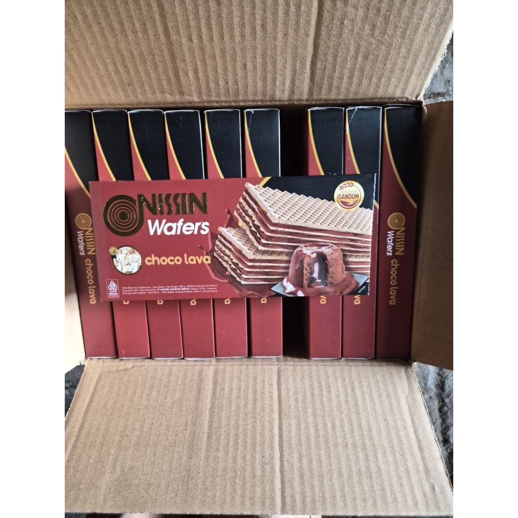NISSIN CHOCO LAVA WAFER 137GR 1 KARTON