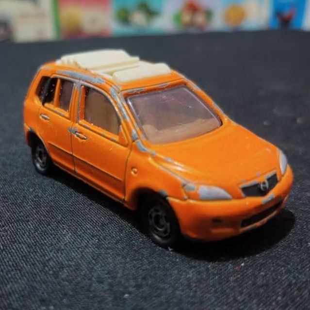 TOMICA MAZDA DEMIO 2 LOOSE