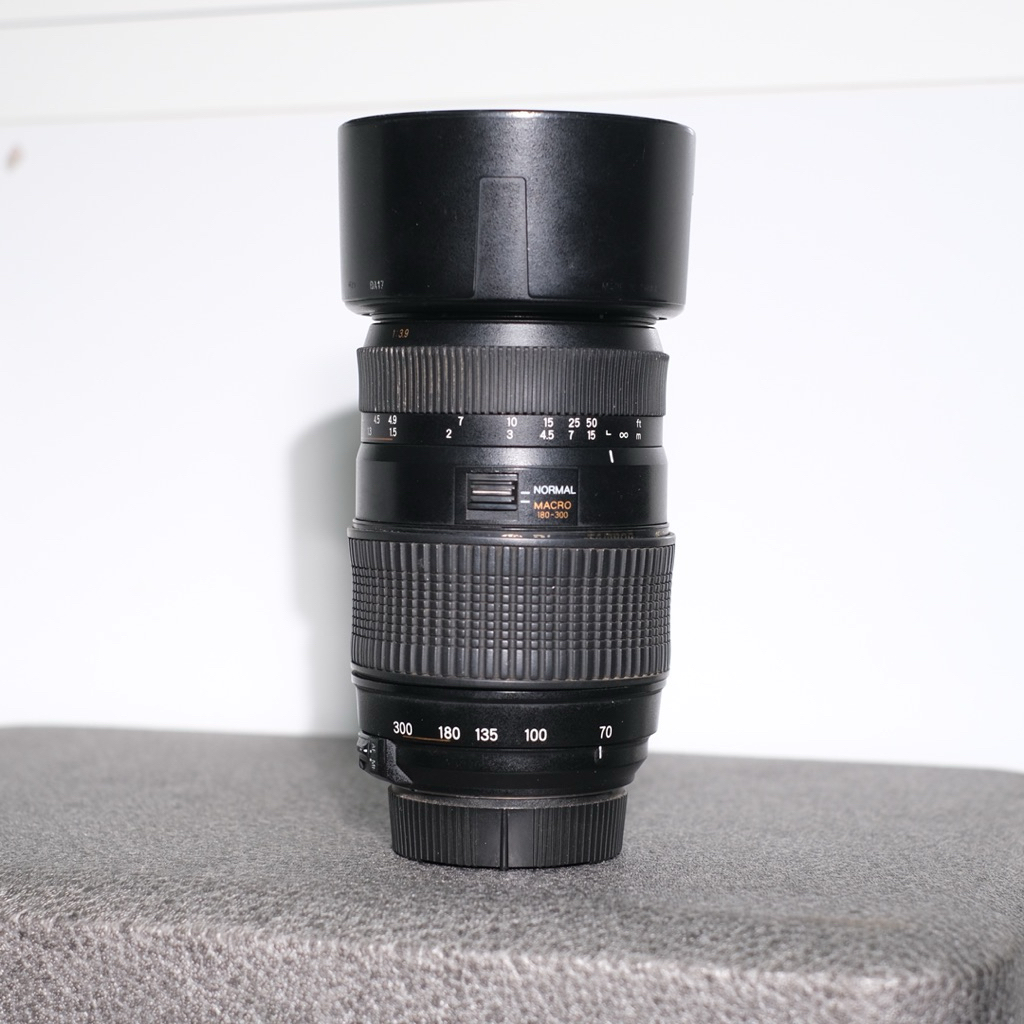 LENSA TAMRON 70-300mm FOR NIKON