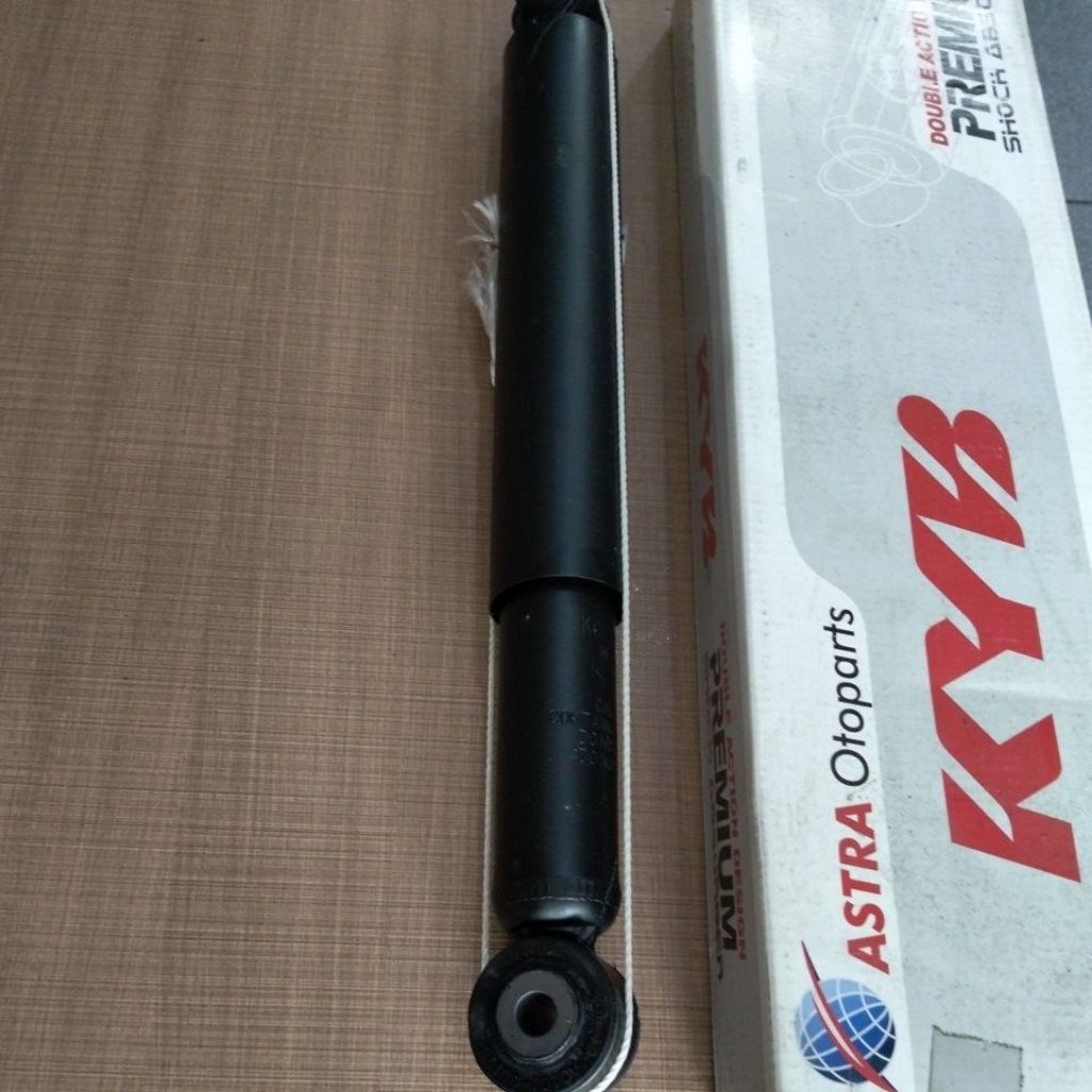 Shok belakang calya/Sigra kayaba