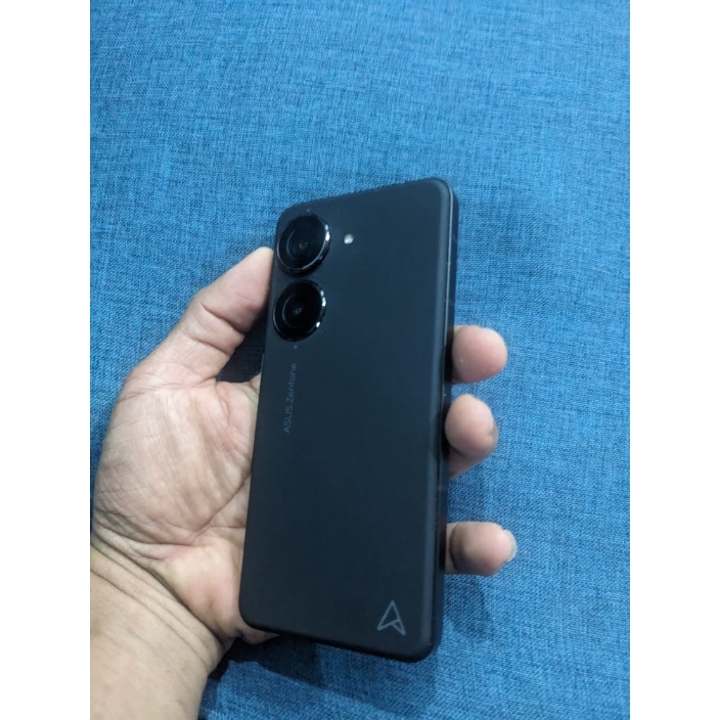Asus Zenfone 10