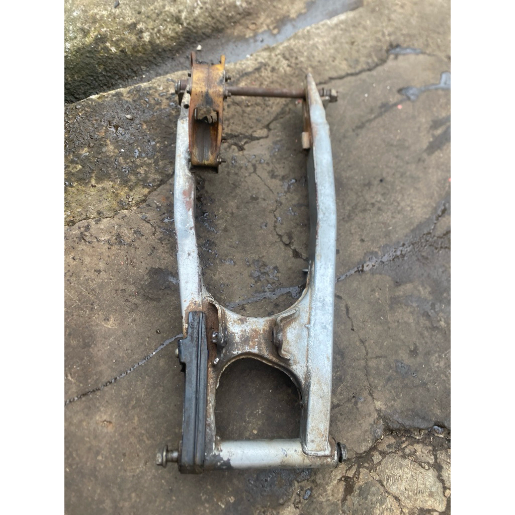 arm klx ori unitrack pnp ring 21-18 sudah di pnjangin bekas klx