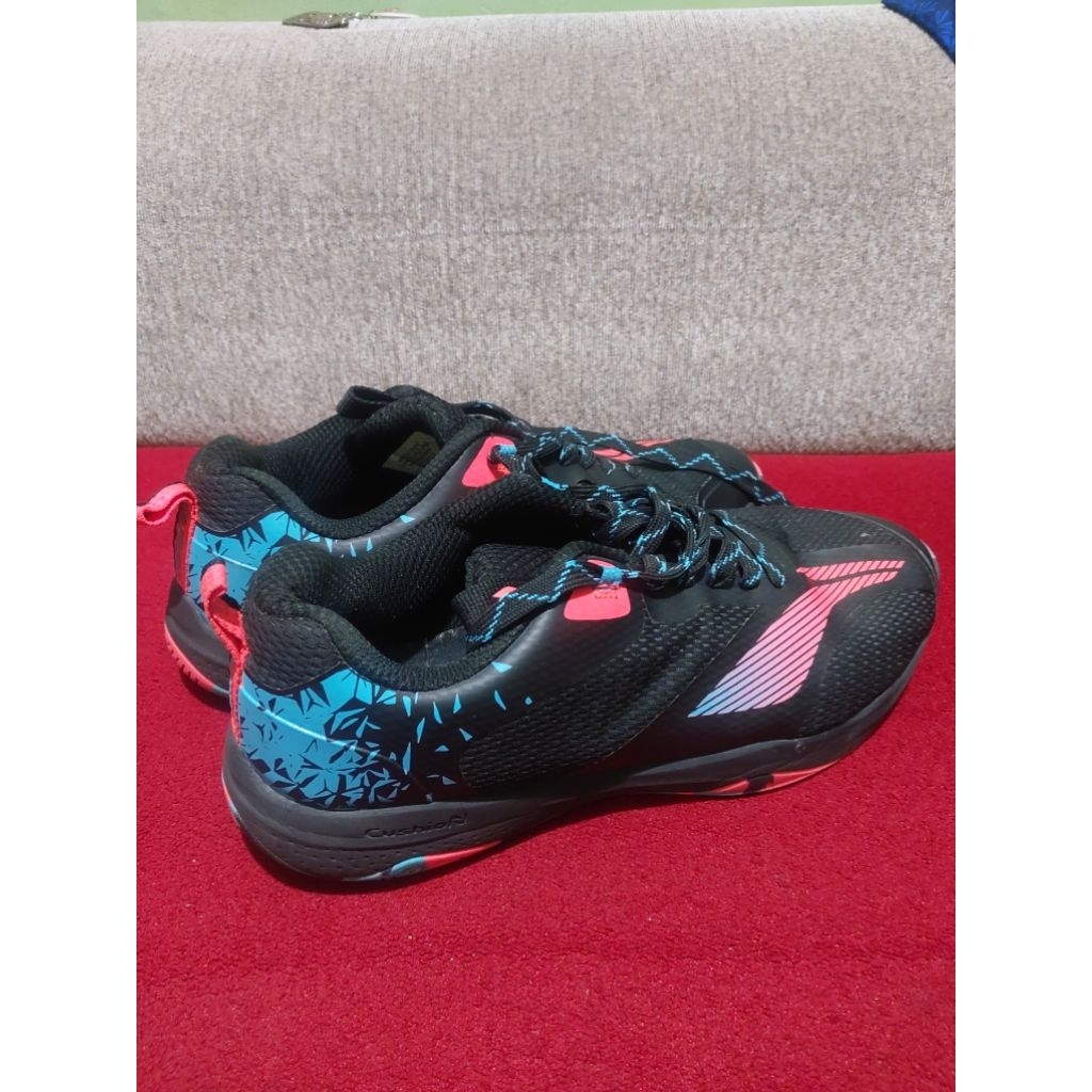 Sepatu Second Lining Hypersonic Size 44 Original