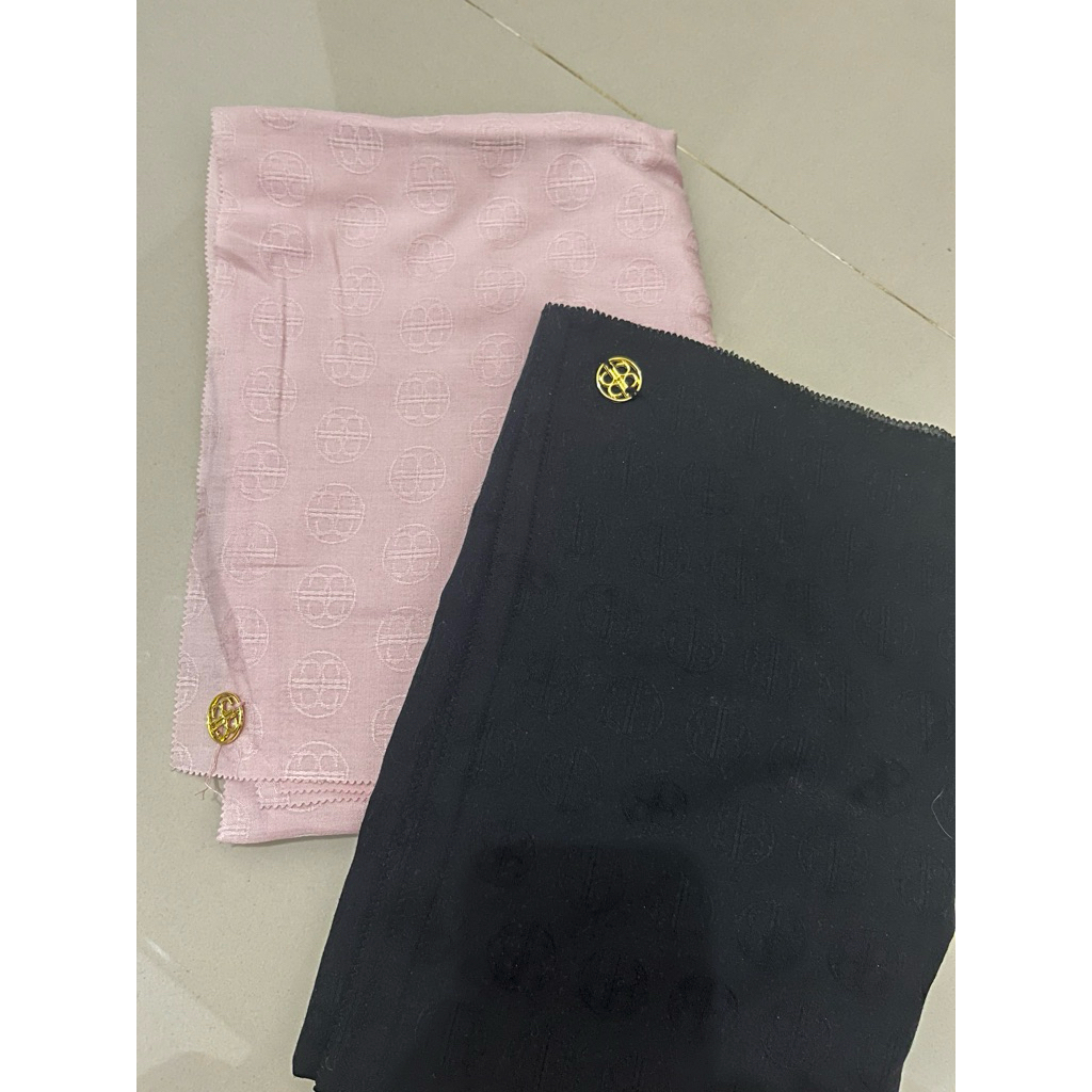 monogram nada puspita