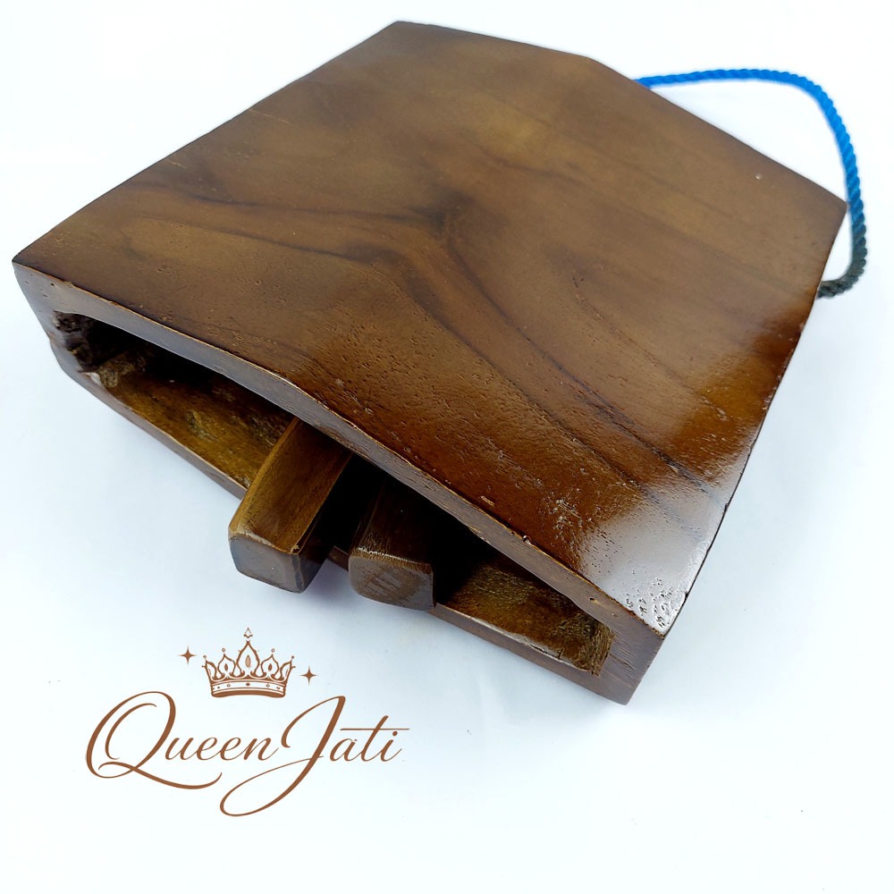 Souvenir Kerajinan Kayu Jati Kalung Sapi Klontong Queen Jati