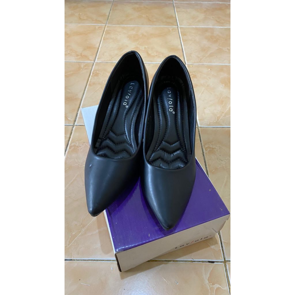 heels hitam laviola size 38