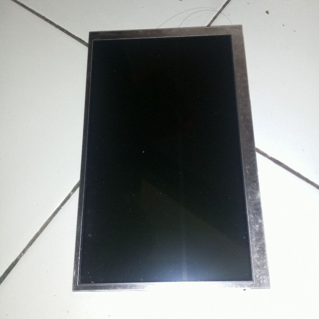 lcd Lenovo a3300 ORI minus ada garis.