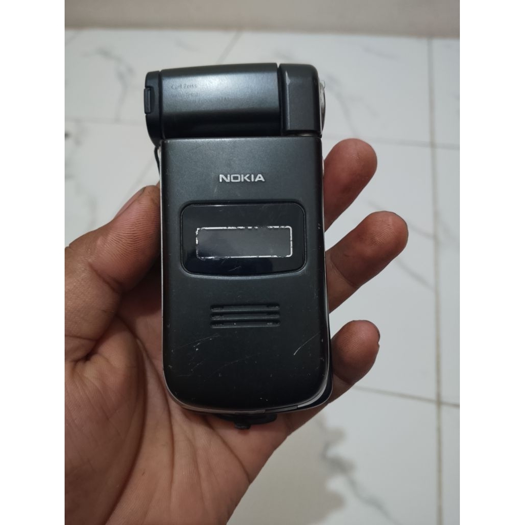Nokia N93 Bahan